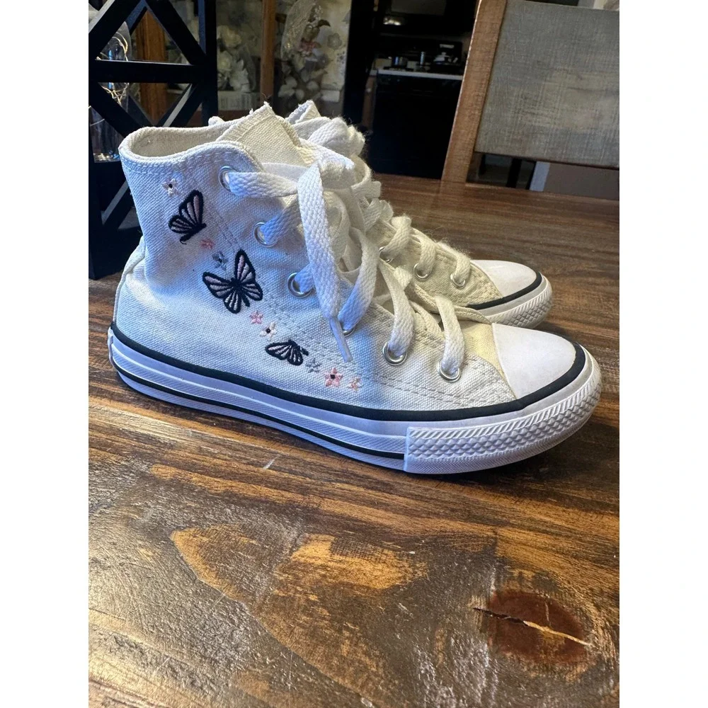 Converse Chuck Taylor All Star High Top White Butterfly Embroidered Toddler‎ 12